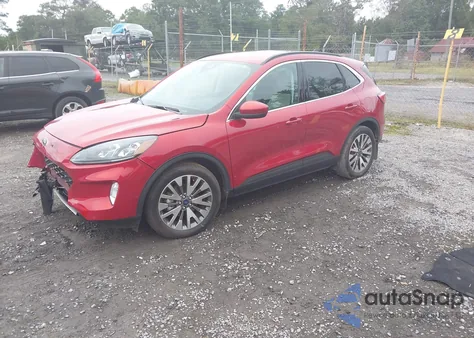 2021 Ford Escape Titanium Hybrid z USA, uszkodzony, nr VIN 1FMCU0DZ0MUA08328